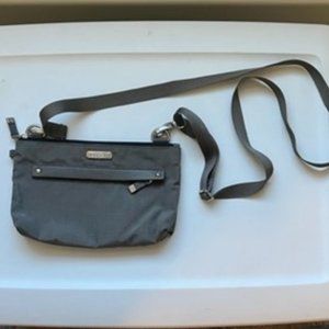 Baggallini cross body bag.  Gray nylon